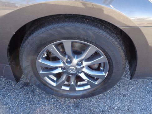 Used 2015 Nissan Altima 2.5 S w/ Sport Value Package image 26