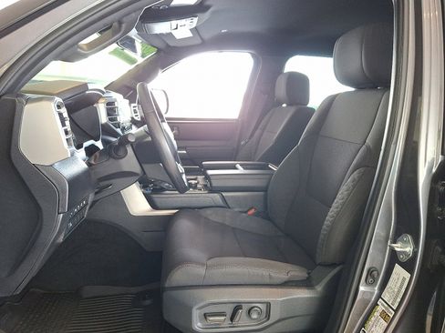 Used 2025 Toyota Tundra SR5 AWD/4WD image 15