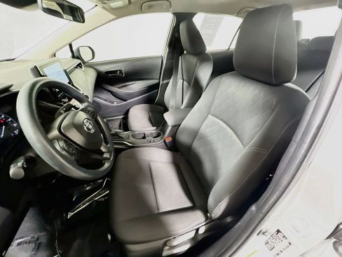 Certified 2025 Toyota Corolla LE FWD image 18