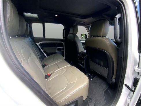Used 2023 Land Rover Defender 110 S AWD/4WD image 18