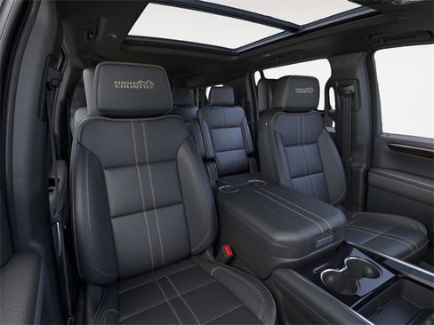 New 2026 Chevrolet Suburban High Country image 16