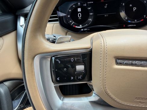 Used 2023 Land Rover Range Rover SE AWD/4WD image 10