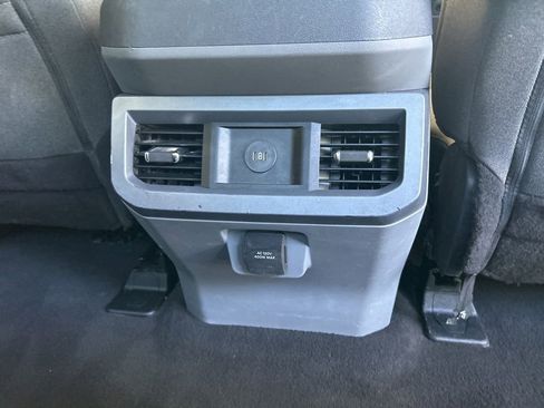 Used 2025 Ford F250 XLT w/ FX4 Off-Road Package AWD/4WD image 34