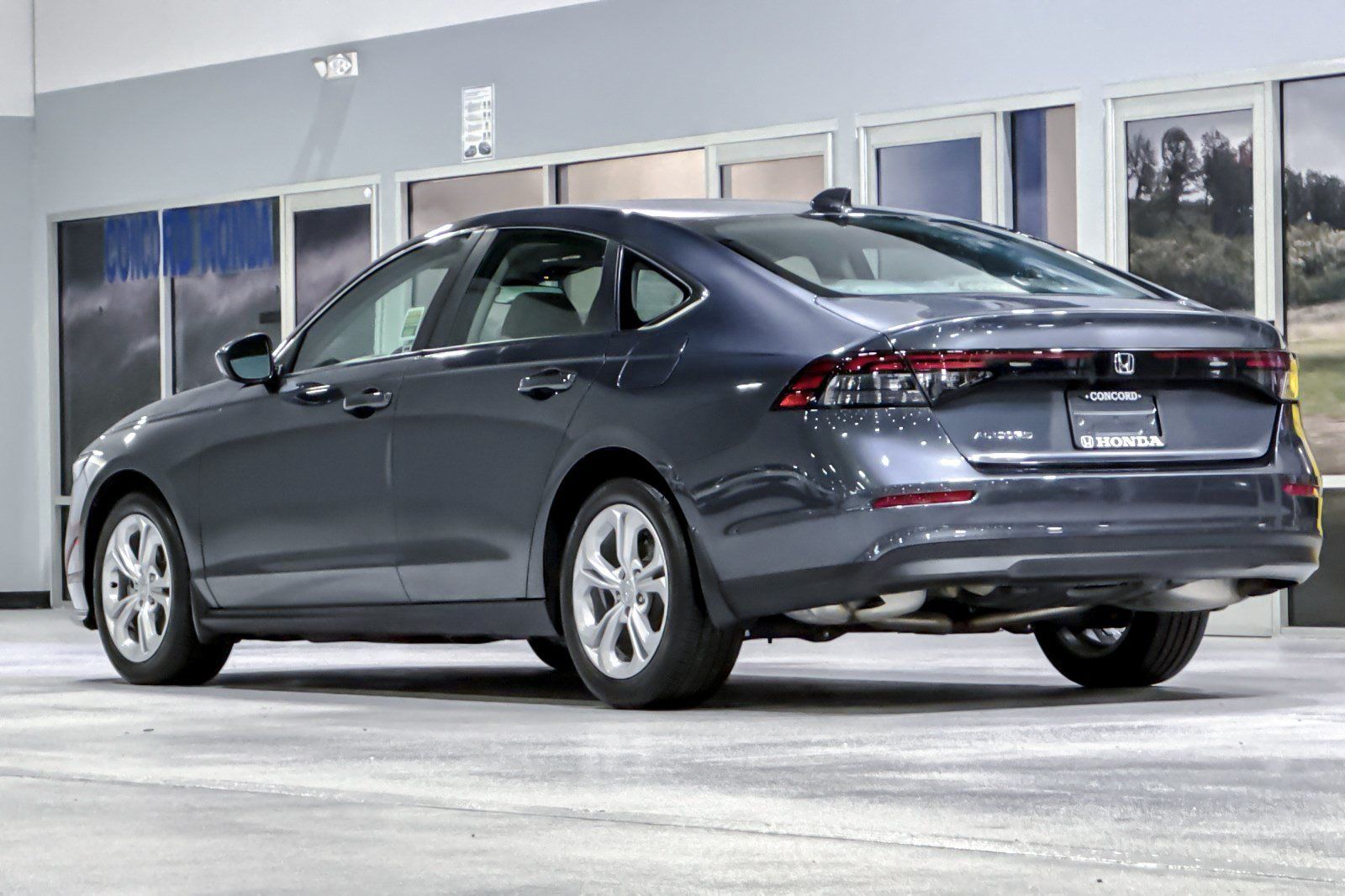 Used 2025 Honda Accord LX image 3