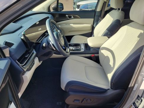 New 2026 Kia Carnival SX Prestige FWD image 23