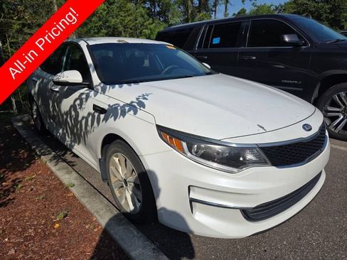 Used 2018 Kia Optima LX w/ 17" Alloy Wheels Package FWD image 2