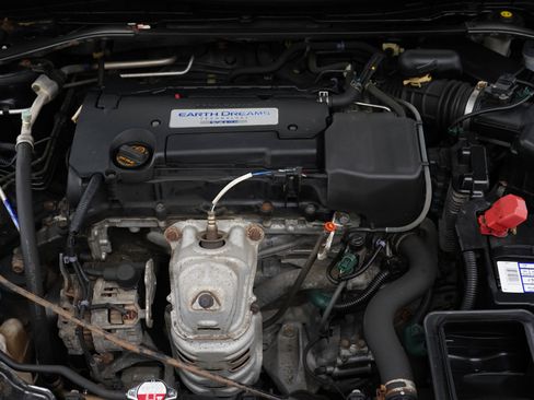 Used 2014 Honda Accord LX image 29