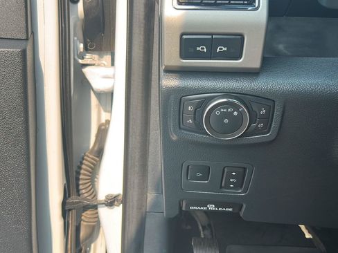 Used 2022 Ford F350 Lariat w/ Lariat Ultimate Package AWD/4WD image 25