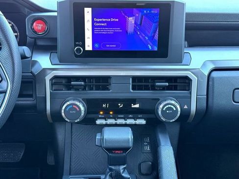 Used 2024 Toyota Tacoma TRD Off-Road image 26