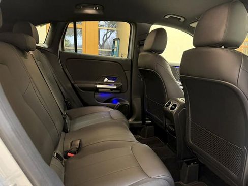 Used 2025 Mercedes-Benz GLA 250 image 20