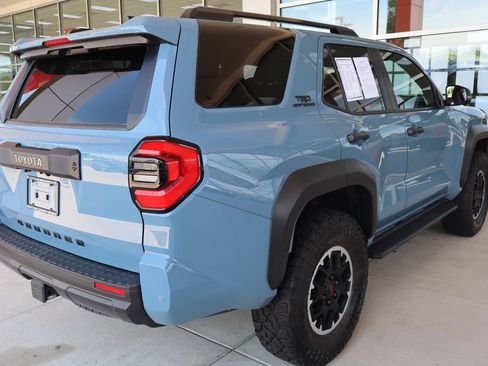 Used 2025 Toyota 4Runner TRD Off-Road Premium w/ Tow Technology Package AWD/4WD image 10