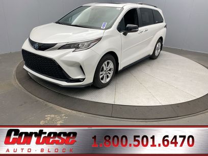Used 2023 Toyota Sienna LE
