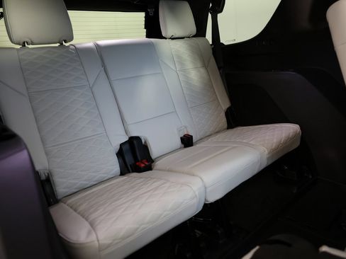 Used 2026 Cadillac Escalade Platinum Sport w/ LPO, Floor Liner Package image 12