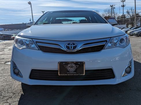 Used 2013 Toyota Camry XLE image 4