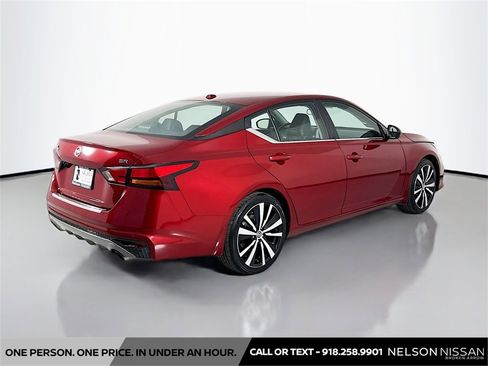 Used 2020 Nissan Altima 2.5 SR image 5