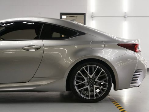 Used 2017 Lexus RC 200t image 37