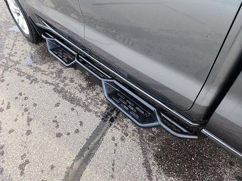 Used 2021 Chevrolet Silverado 1500 Custom AWD/4WD image 8