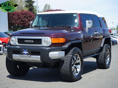 Used 2007 Toyota FJ Cruiser 4WD image 1
