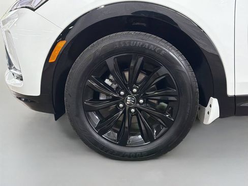 Used 2024 Buick Envista Sport Touring w/ Convenience I Package FWD image 30