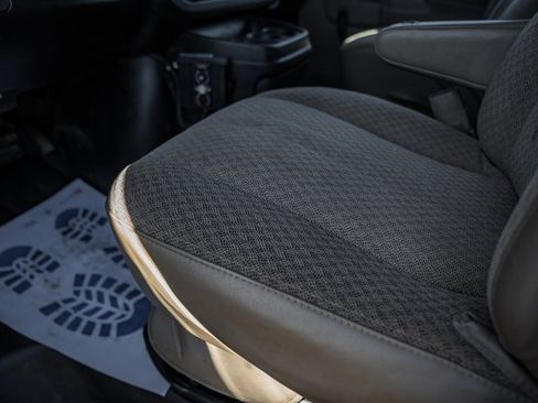 Used 2009 Chevrolet Express 3500 image 30