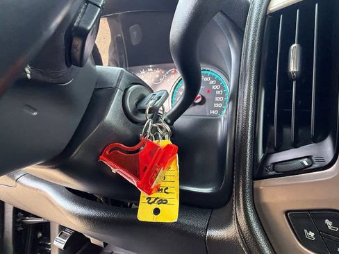 Used 2017 GMC Sierra 2500 Denali w/ Duramax Plus Package image 17