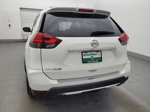 Used 2017 Nissan Rogue S FWD image 6
