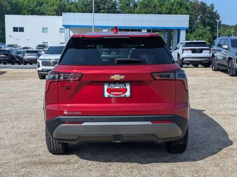 New 2026 Chevrolet Equinox LT FWD image 3