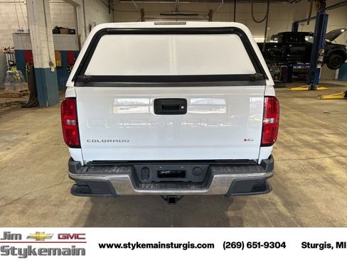 Used 2022 Chevrolet Colorado W/T AWD/4WD image 10