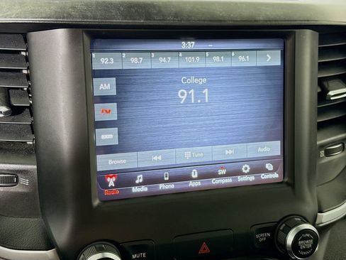 Used 2019 RAM 1500 Big Horn AWD/4WD image 7