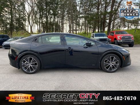 Used 2024 Toyota Prius Limited w/ Limited Premium Package image 4