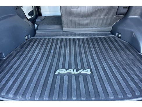 Certified 2021 Toyota RAV4 XLE Premium image 17