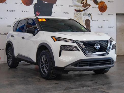 Used 2022 Nissan Rogue S image 18