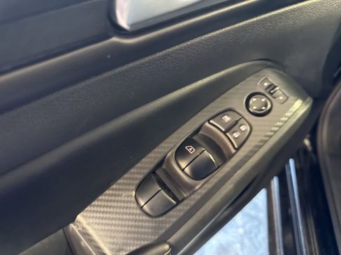 Used 2025 Nissan Altima 2.5 SV FWD image 19