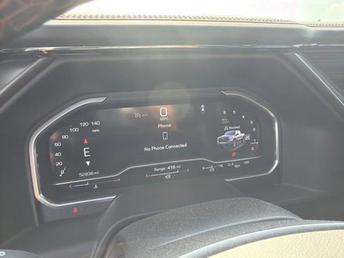 Used 2024 GMC Sierra 1500 AT4 w/ Technology Package AWD/4WD image 8