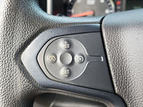 Used 2018 Chevrolet Silverado 1500 Custom w/ Custom Value Package image 24