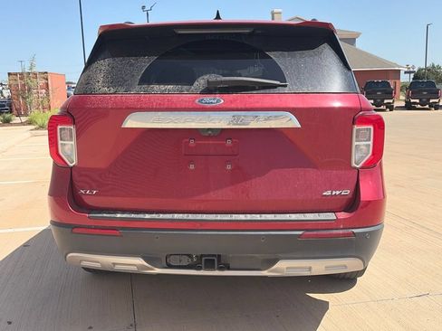 Used 2021 Ford Explorer XLT w/ Equipment Group 202A AWD/4WD image 4