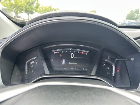 Used 2017 Honda CR-V Touring image 21