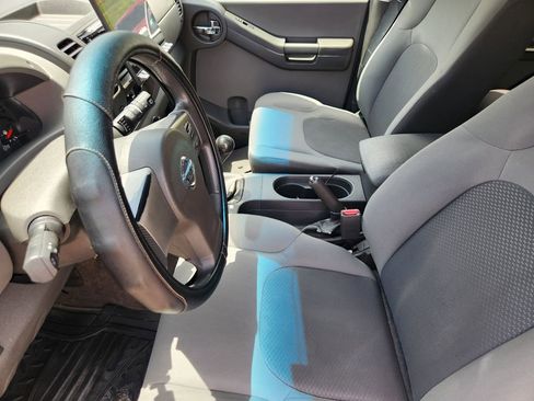 Used 2010 Nissan Xterra X AWD/4WD image 12
