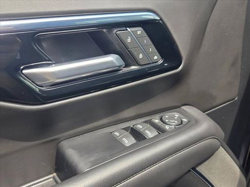 Used 2025 Chevrolet Tahoe LT w/ Comfort Package RWD image 12