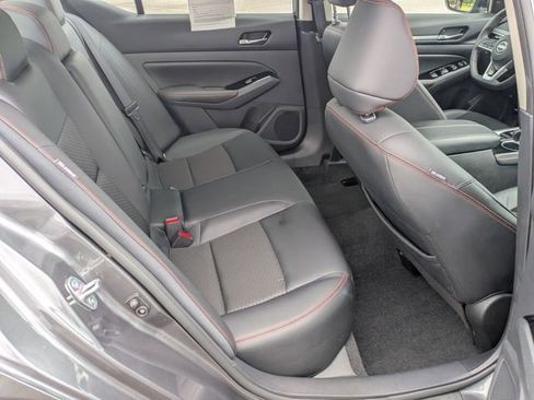 Used 2024 Nissan Altima 2.5 SR AWD/4WD image 25