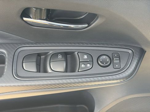 New 2025 Nissan Versa SV w/ Trunk Package image 17