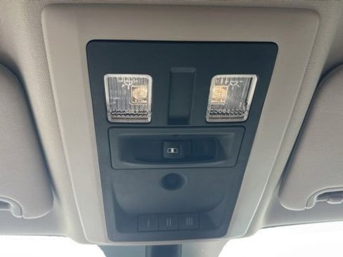 Used 2014 RAM 3500 Laramie Longhorn image 22