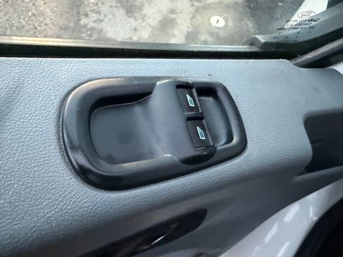 Used 2017 Ford Transit 250 130 Medium Roof image 11