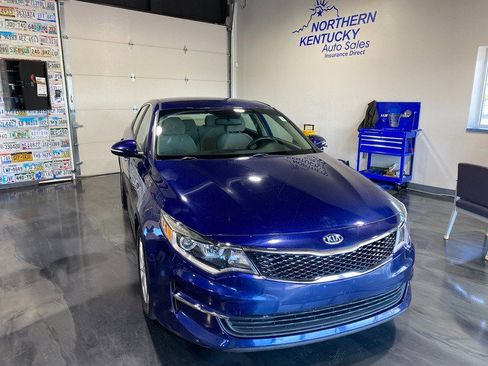 Used 2016 Kia Optima LX FWD image 1