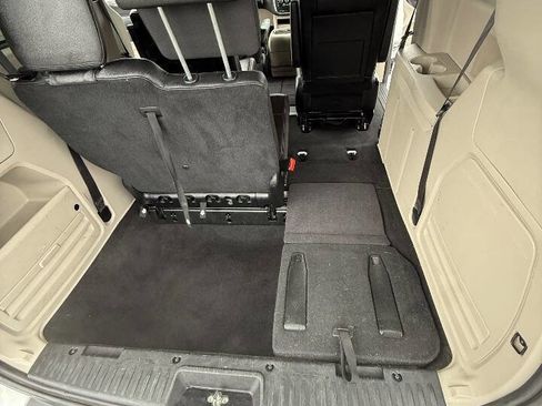 Used 2017 Dodge Grand Caravan SXT image 20