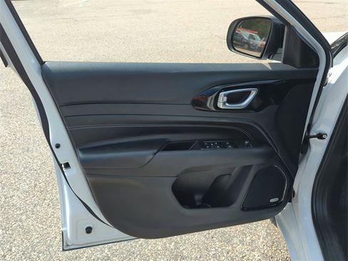 Used 2022 Jeep Compass High Altitude image 23