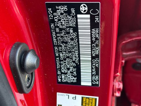 Used 2025 Toyota Corolla SE image 52