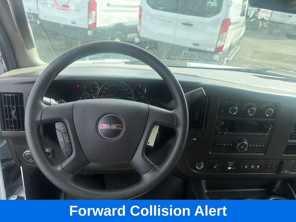 Used 2025 GMC Savana 3500 LT w/ LT Preferred Equipment Group RWD image 21