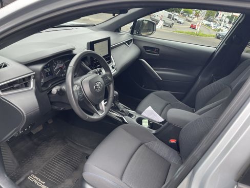 Certified 2024 Toyota Corolla Cross AWD Hybrid image 10