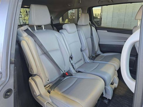 Used 2022 Honda Odyssey EX-L image 12